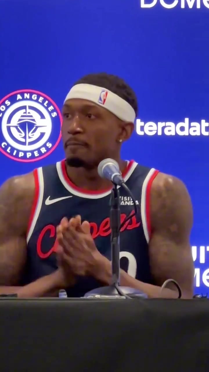 比尔媒体日谈角色不会